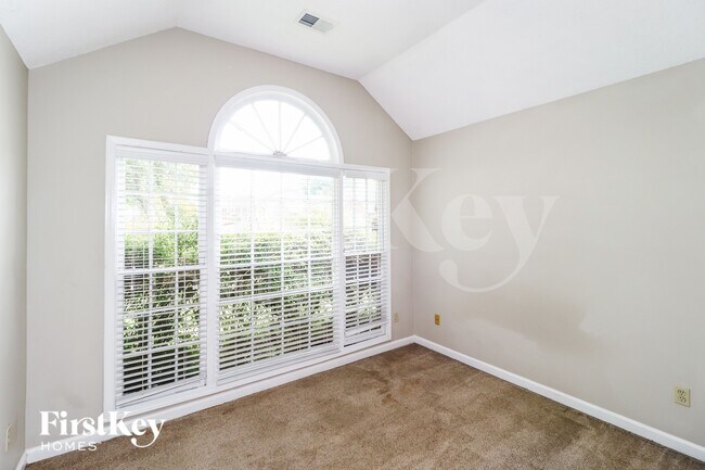 Building Photo - 8532 Overcup Oaks Dr