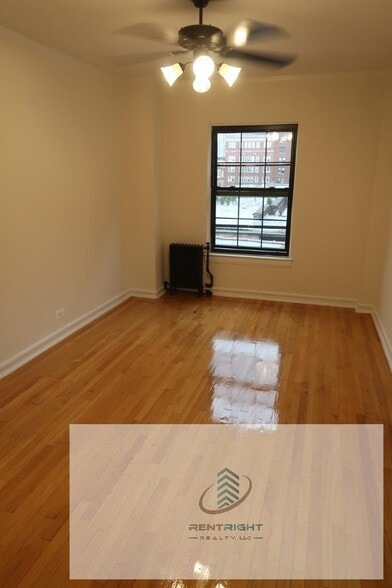 Building Photo - 426 W Briar Pl