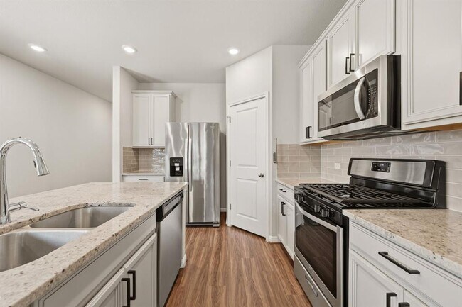 Building Photo - 217 McFarland St