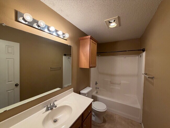 Building Photo - Beautiful House Located A Few Blocks From Elementary & Close Access To S.Loop 289 & Interstate!