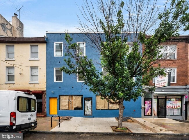 Building Photo - 437-39 W Girard Ave
