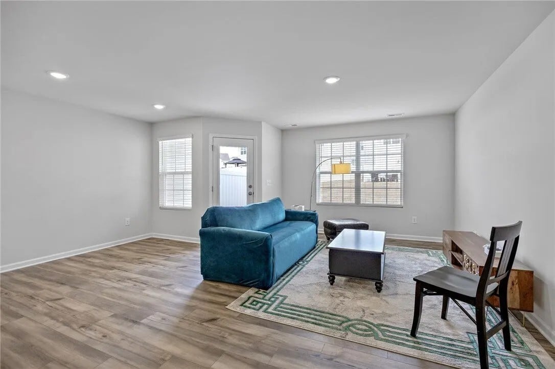 Building Photo - 559 Brasstown Ct