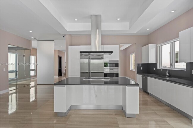 Building Photo - 8415 NW 34th St