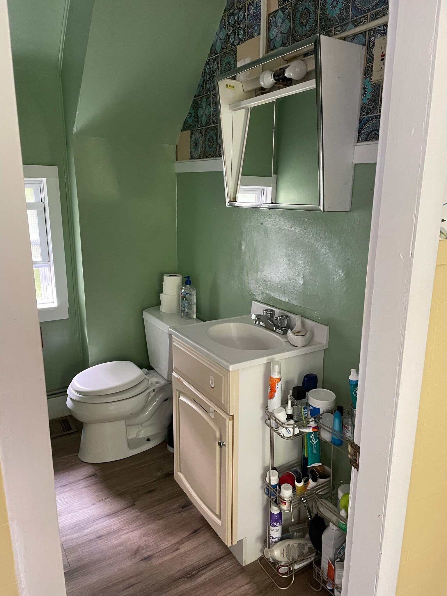 Building Photo - 6 Narragansett St