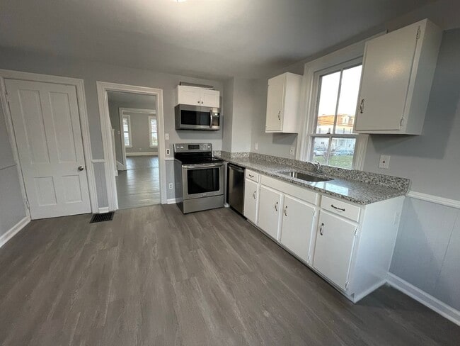 Building Photo - 215-217 Cleveland Avenue