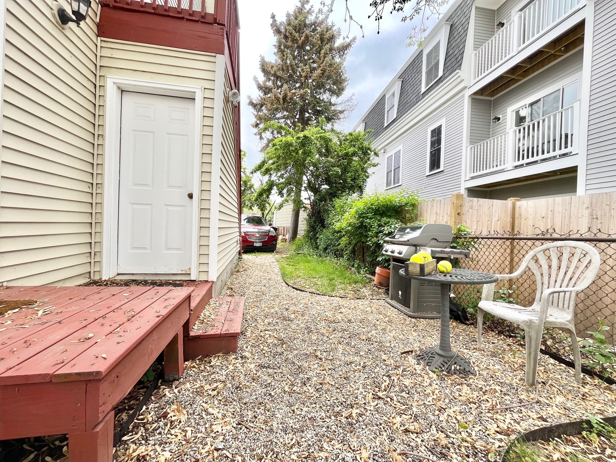 Building Photo - 17 Raymond St