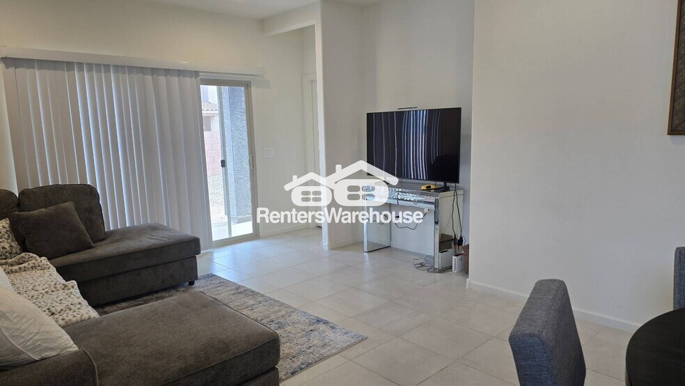 Building Photo - 11952 W Charismatic Dr