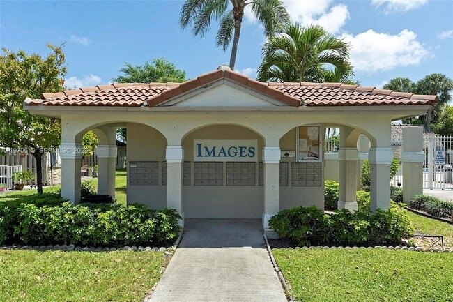 Building Photo - 706 NW 108th Terrace