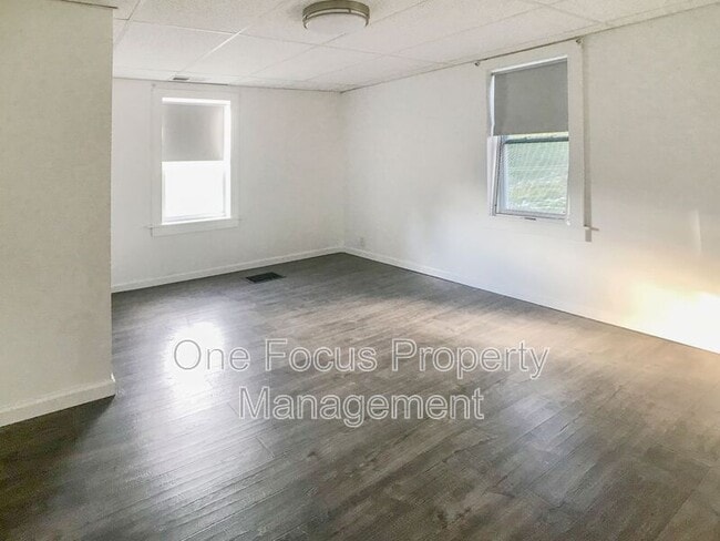 Building Photo - 1724 Steam Valley Rd