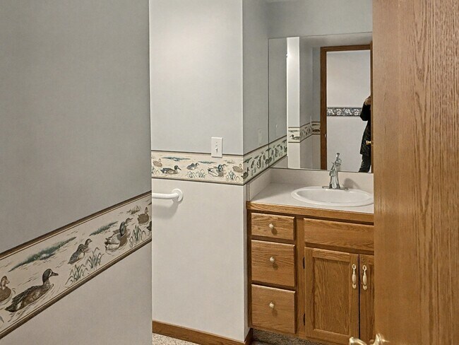 Building Photo - 783 Holly Creek Dr