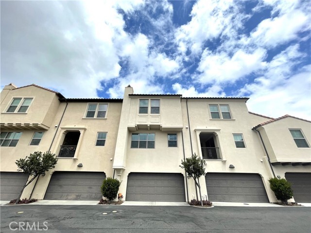 Building Photo - 114 Outwest