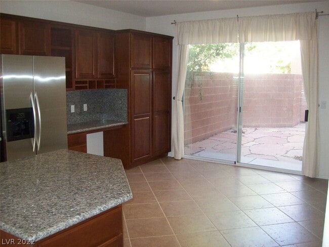 Building Photo - 2214 Cast Pebble Dr
