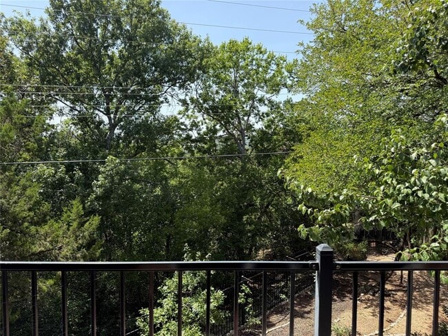 Building Photo - 9106 Rockcrest Cir
