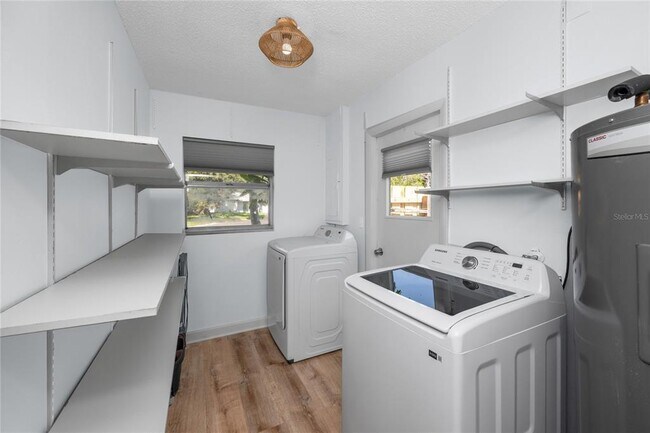 Building Photo - 8385 81st St