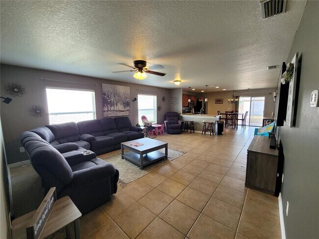 Building Photo - 5112 Dancing Bay Ln