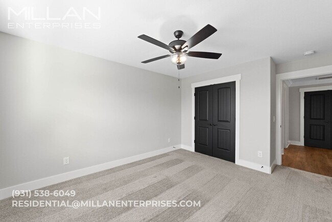 Building Photo - Elegant All-Brick Townhome in a Gated Community in Sango