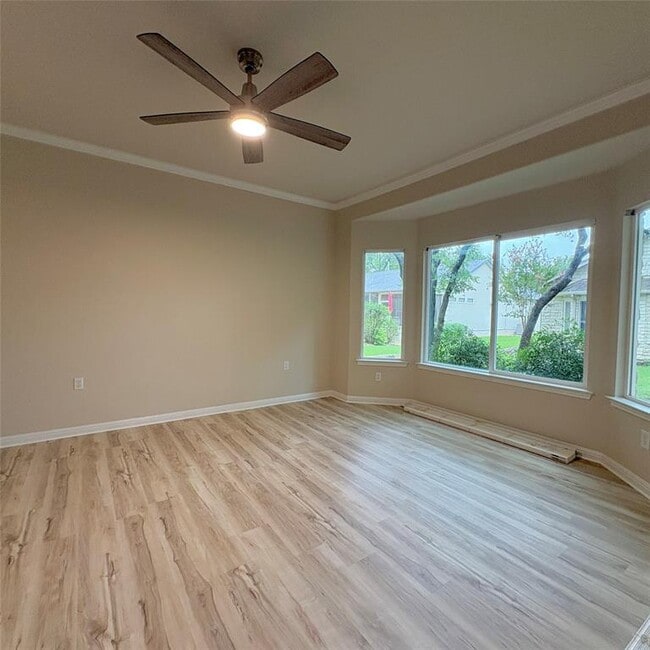 Building Photo - 109 Saddle Trail