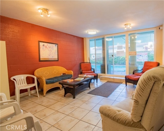 Building Photo - 420 Redondo Ave