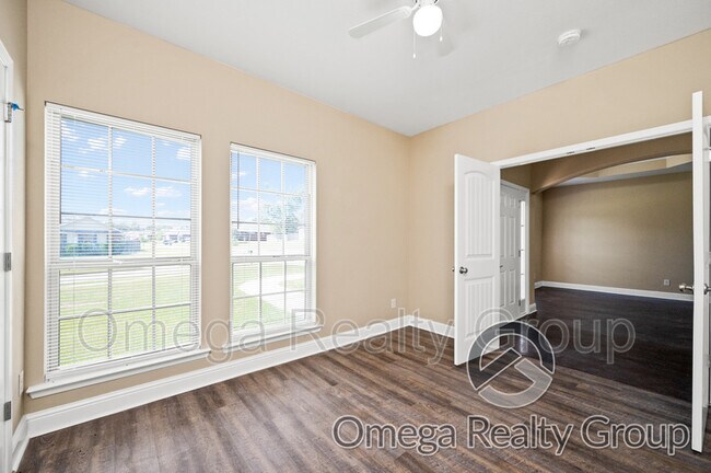 Building Photo - 5185 Gamepoint Dr