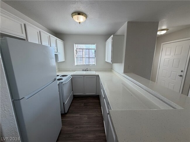 Building Photo - 2967 Juniper Hills Blvd