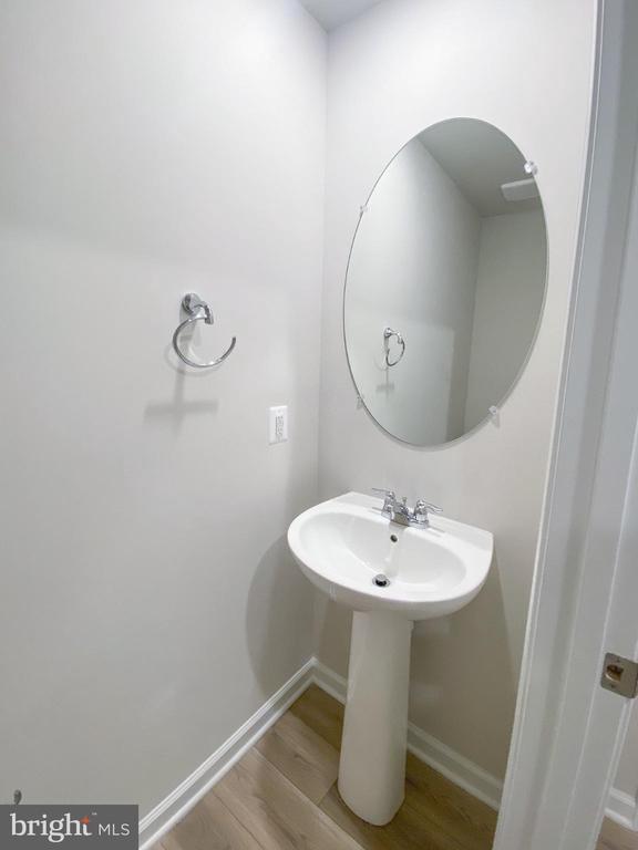 Building Photo - 141 Canning Rd