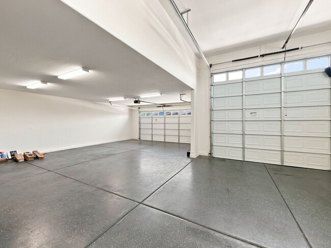 Building Photo - Luxury SMART HOME For Rent!