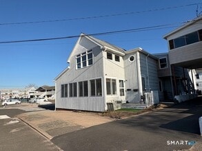 Building Photo - 140 Beach Ave