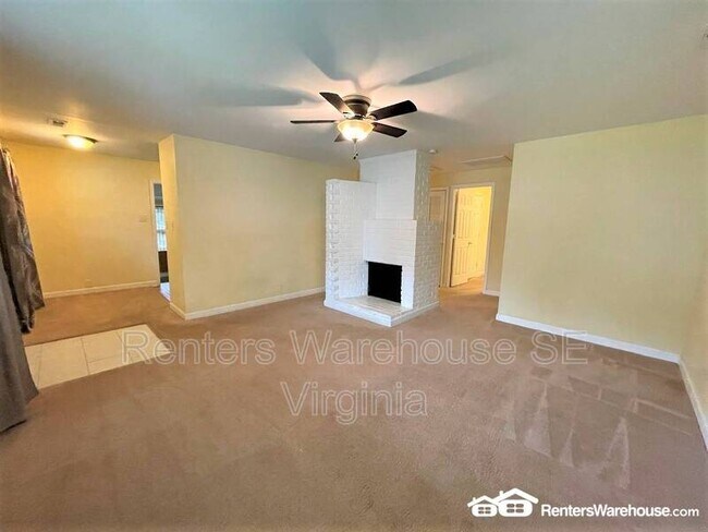 Building Photo - 500 Ashlawn Dr