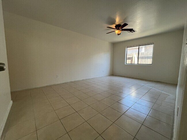 Building Photo - Four Bedroom Duplex; Water Included!