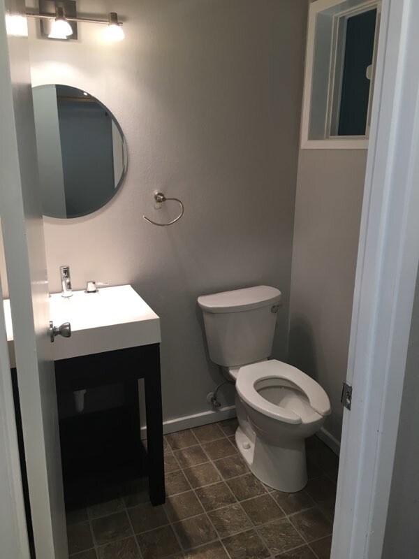 Building Photo - 4620 Lower Dr