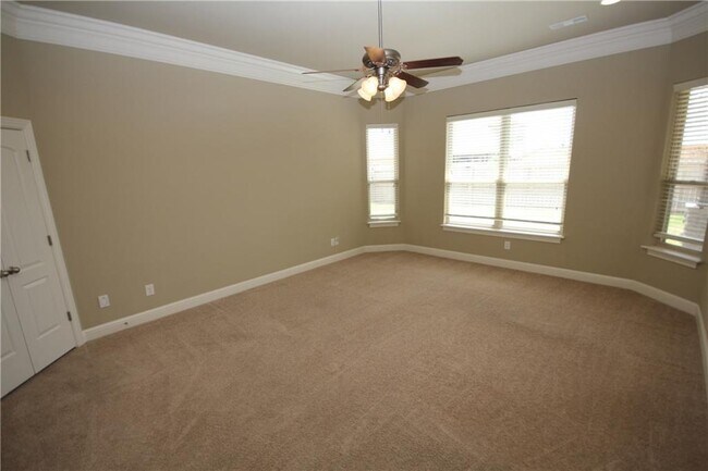 Building Photo - 1505 SW Rosedale Ave