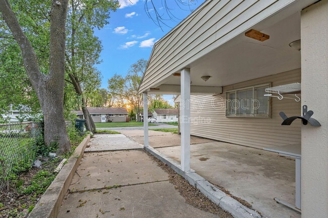 Building Photo - 5520 Holborn Dr