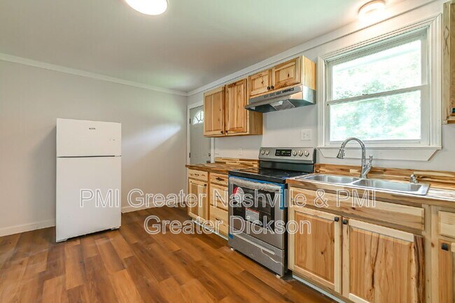 Building Photo - 153 Hadley Dr