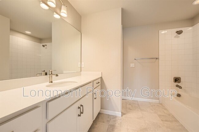 Building Photo - 609 Stonebridge Dr