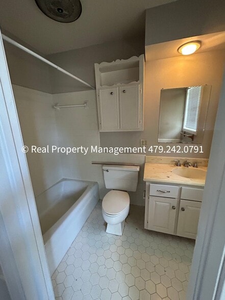 Building Photo - 2320 S 50th St