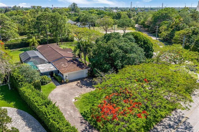 Building Photo - 8480 SW 66th St