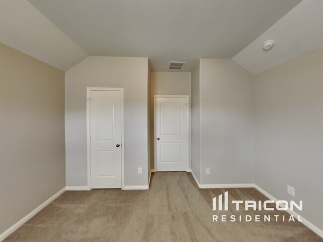 Building Photo - 7523 Merrylands Dr