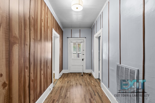 Building Photo - Freshly Updated 2BR Home Near Downtown Roanoke Rapids