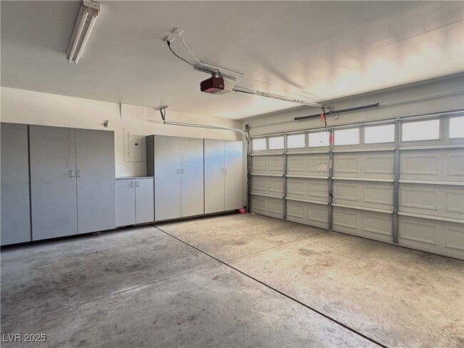 Building Photo - 909 Windhook St