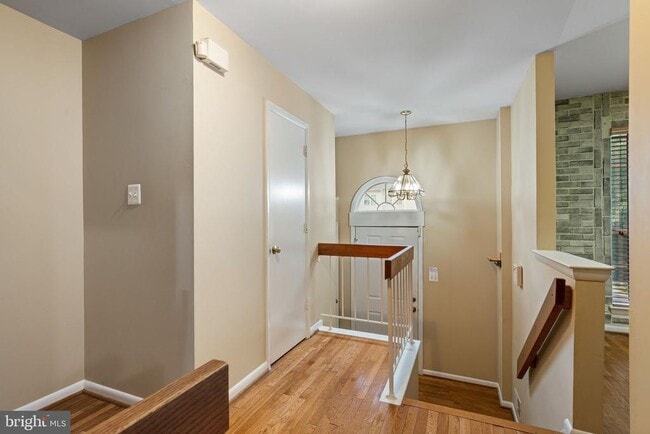 Building Photo - 8303 Linden Oaks Ct