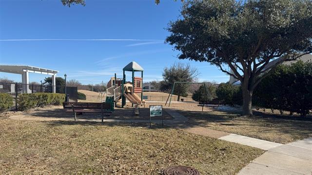 Building Photo - 9109 Azinger Dr