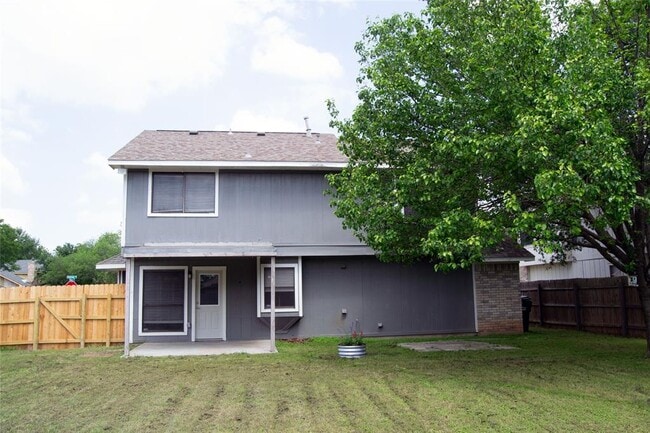 Building Photo - 2501 Autrey Dr