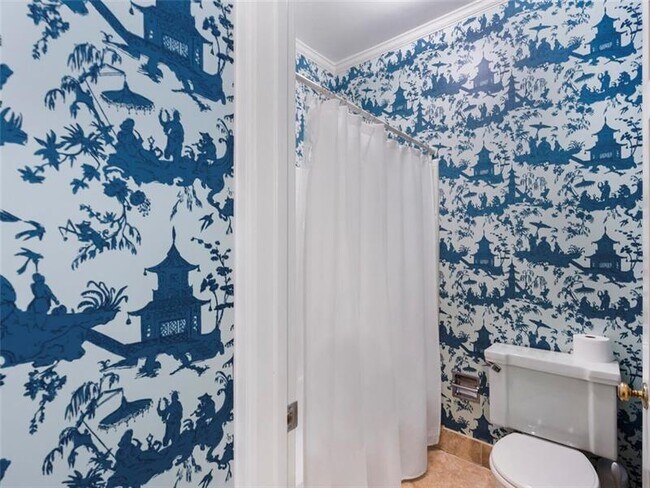 Building Photo - 1872 Wycliff Rd NW