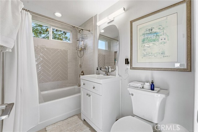 Building Photo - 3078 Zell Dr