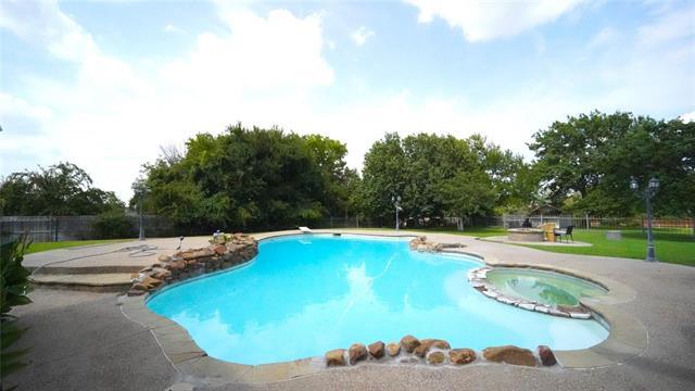 Building Photo - 3718 Cliff View Loop