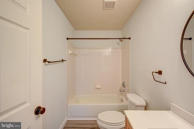 Building Photo - 8905 Stone Creek Pl