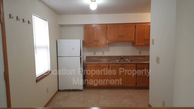 Building Photo - 945 Homewood St