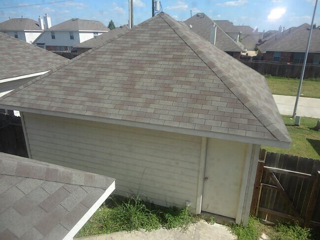 Building Photo - 6418 Mountain Pines Ln