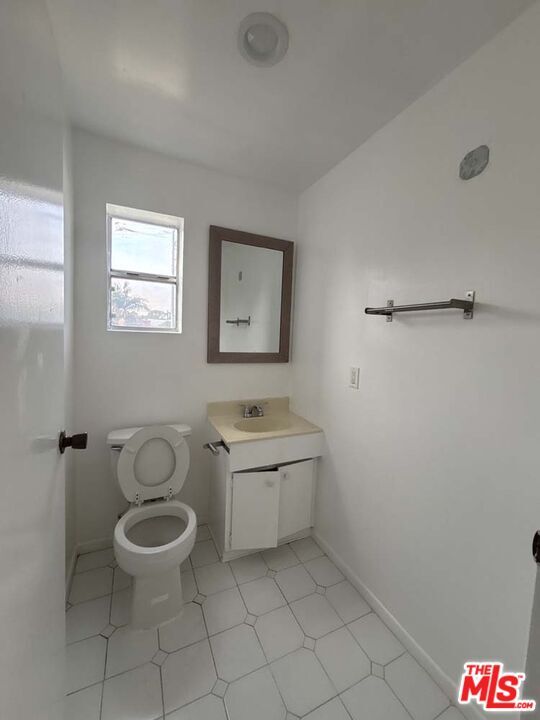 Building Photo - 915 Broadway St