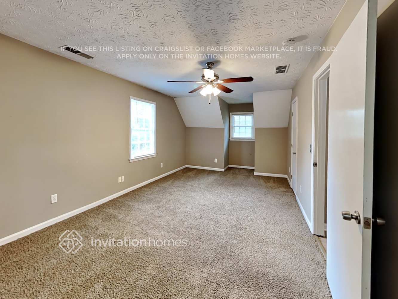 Building Photo - 3215 Revere Cir